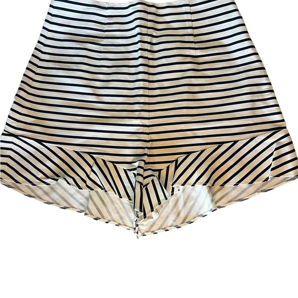 ZARA White with navy blue stripe high waisted shorts - XS